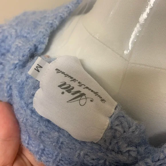 Blue knitted jumper, Barely worn - Picture 3 of 3